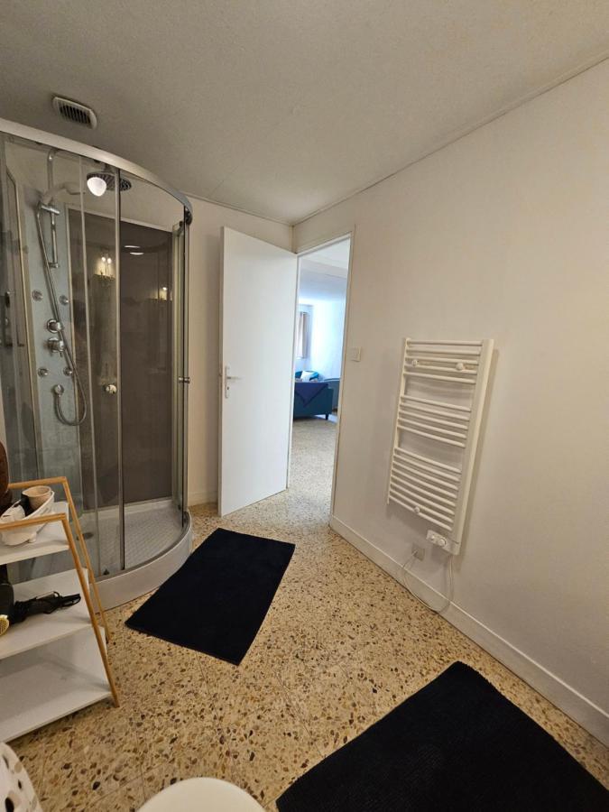 Maisonnette Marine Landeronde Екстер'єр фото